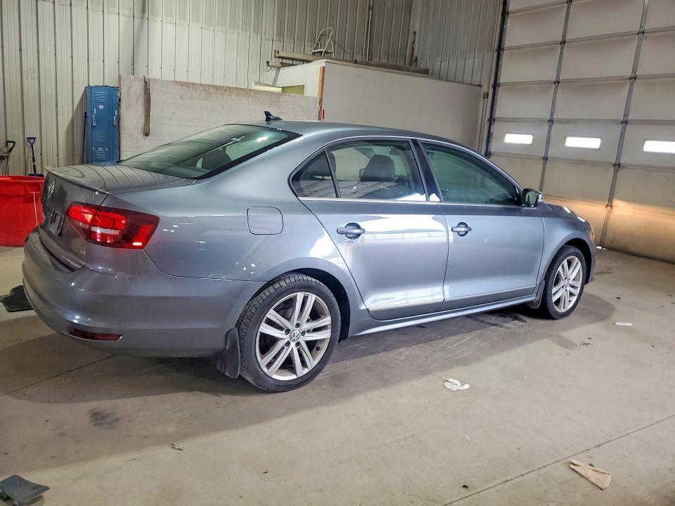 59808006 :رقم المزاد ، 3VWL17AJ2HM392642 vin ، 2017 Volkswagen Jetta مزاد بيع