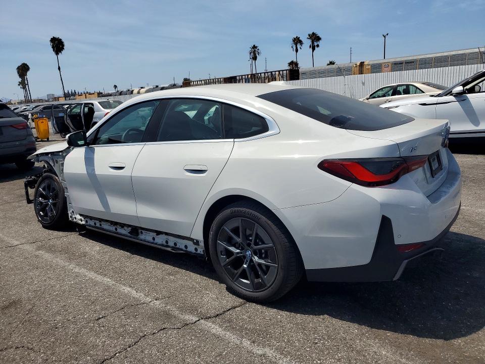 62237986 :رقم المزاد ، WBY23HD03SFU96046 vin ، 2025 Bmw I4 مزاد بيع