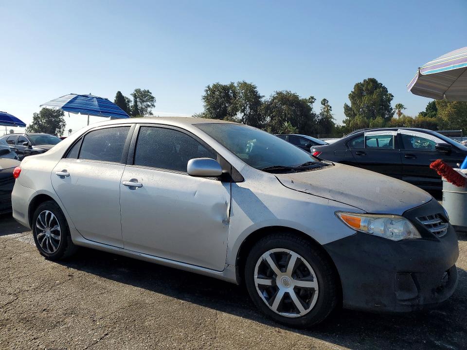 61616276 :رقم المزاد ، 5YFBU4EE9DP150547 vin ، 2013 Toyota Corolla مزاد بيع