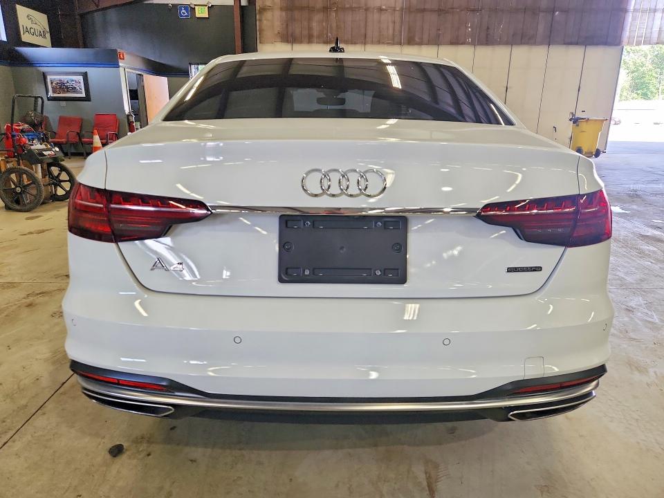 Продаж на аукціоні авто 2022 Audi A4, vin: WAUEAAF43NN004473, номер лоту: 60671026