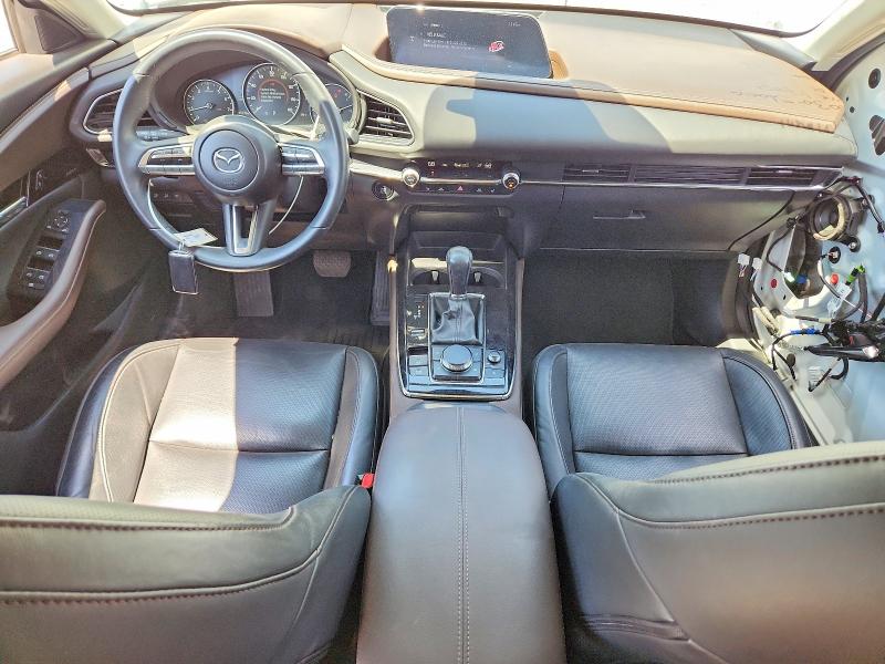 61789796 :رقم المزاد ، 3MVDMBDL7MM300061 vin ، 2021 Mazda Cx-30 مزاد بيع