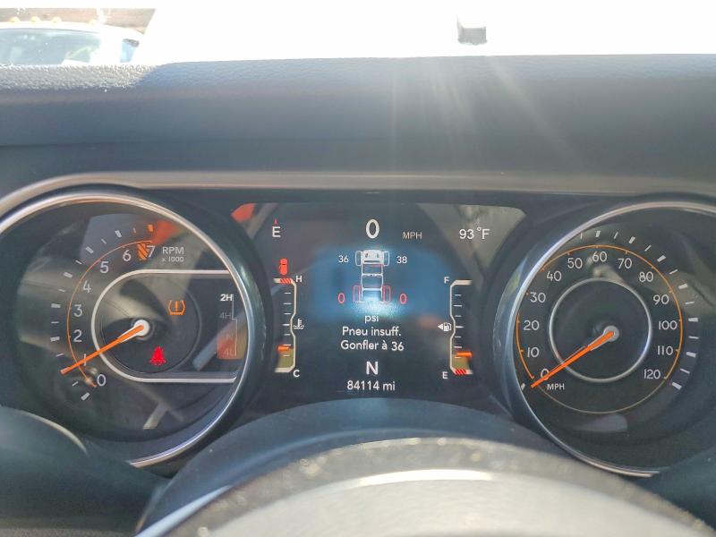 60468206 :رقم المزاد ، 1C4HJXDG1JW104804 vin ، 2018 Jeep Wrangler Unlimited مزاد بيع