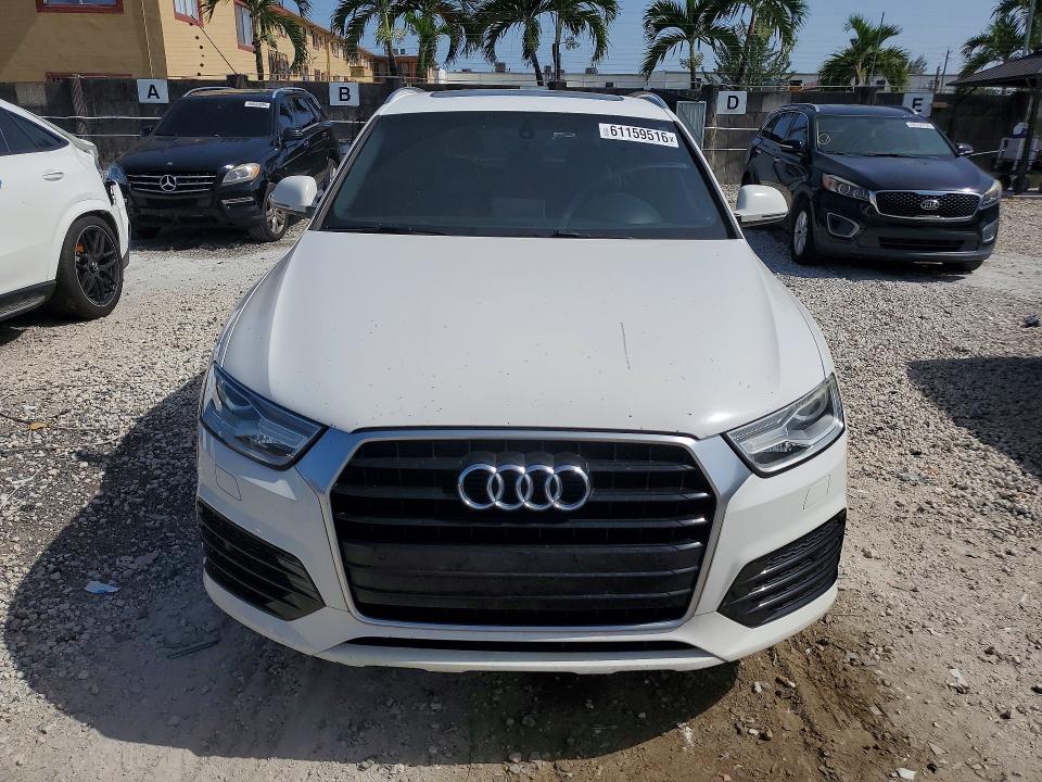 61159516 :رقم المزاد ، WA1BCCFS9JR014593 vin ، 2018 Audi Q3 مزاد بيع