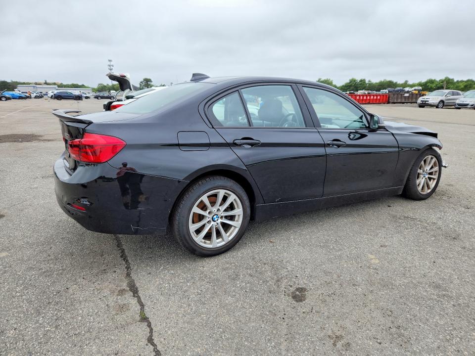 59782526 :رقم المزاد ، WBA8E5G55JNU47668 vin ، 2018 Bmw 320 مزاد بيع