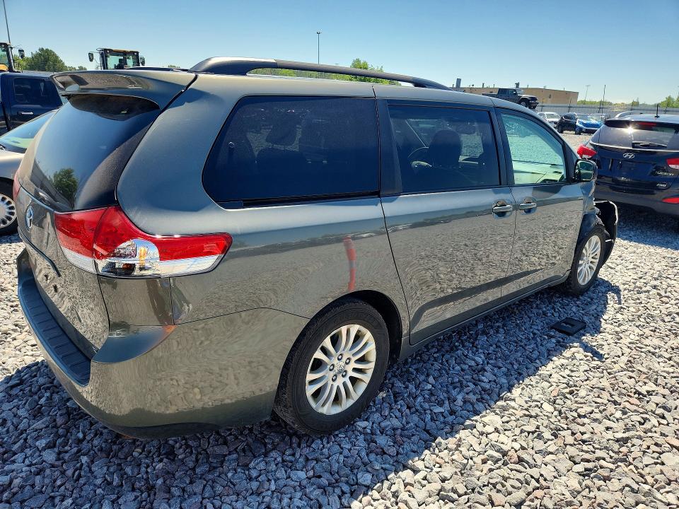 2012 Toyota Sienna მანქანა იყიდება აუქციონზე, vin: 5TDYK3DCXCS197859, აუქციონის ნომერი: 61316746