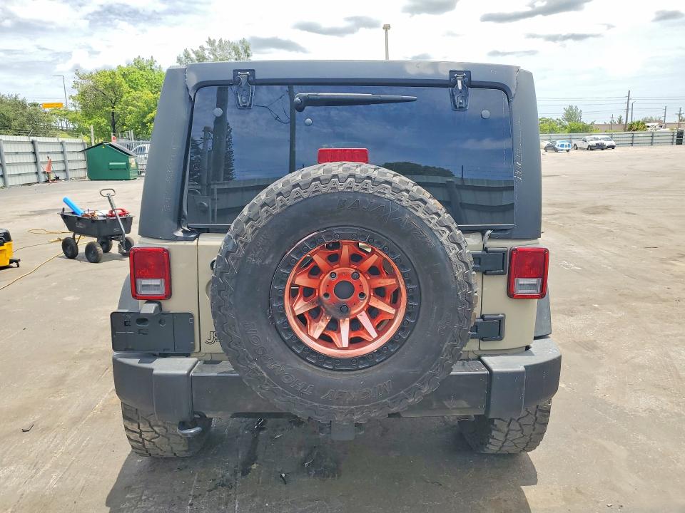 Продажа на аукционе авто 2018 Jeep Wrangler Unlimited, vin: 1C4BJWDG2JL805174, номер лота: 62783026