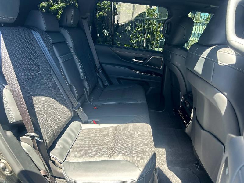 Продажа на аукционе авто 2024 Lexus Lx 600, vin: JTJGB7CX5R4065214, номер лота: 60889276