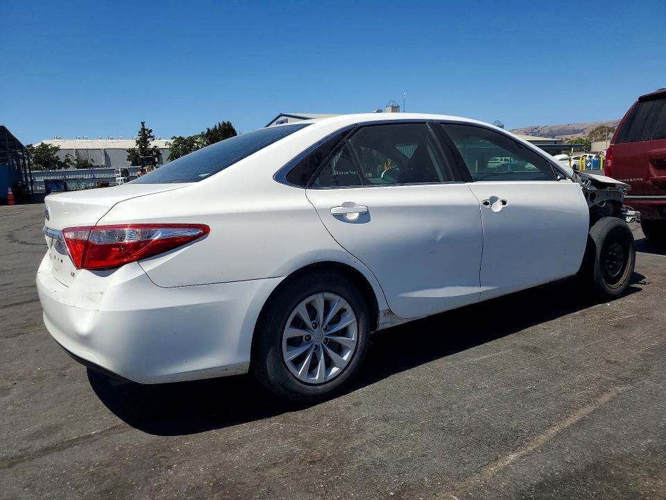 63249416 :رقم المزاد ، 4T4BF1FK3GR536256 vin ، 2016 Toyota Camry مزاد بيع