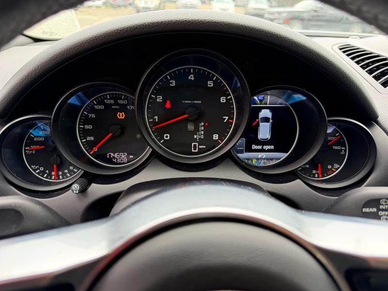 2016 Porsche Cayenne მანქანა იყიდება აუქციონზე, vin: WP1AA2A24GLA09966, აუქციონის ნომერი: 60369656