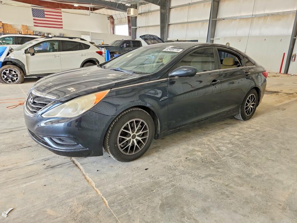 62408776 :رقم المزاد ، 5NPEB4AC4BH013923 vin ، 2011 Hyundai Sonata مزاد بيع