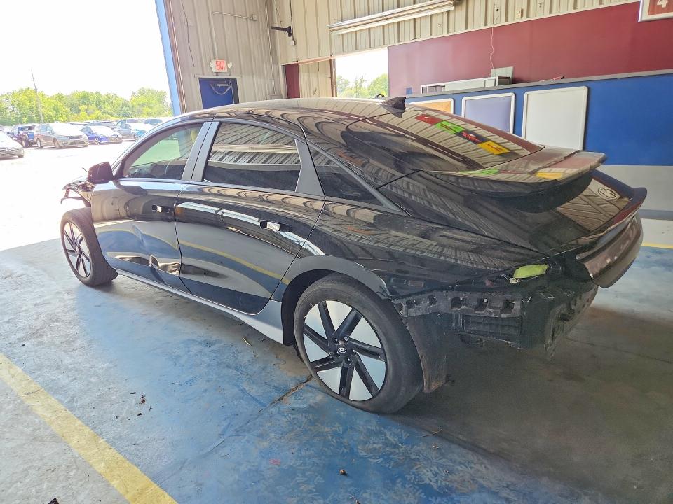 2024 Hyundai Ioniq 6 მანქანა იყიდება აუქციონზე, vin: KMHM24AAXRA065306, აუქციონის ნომერი: 59864086