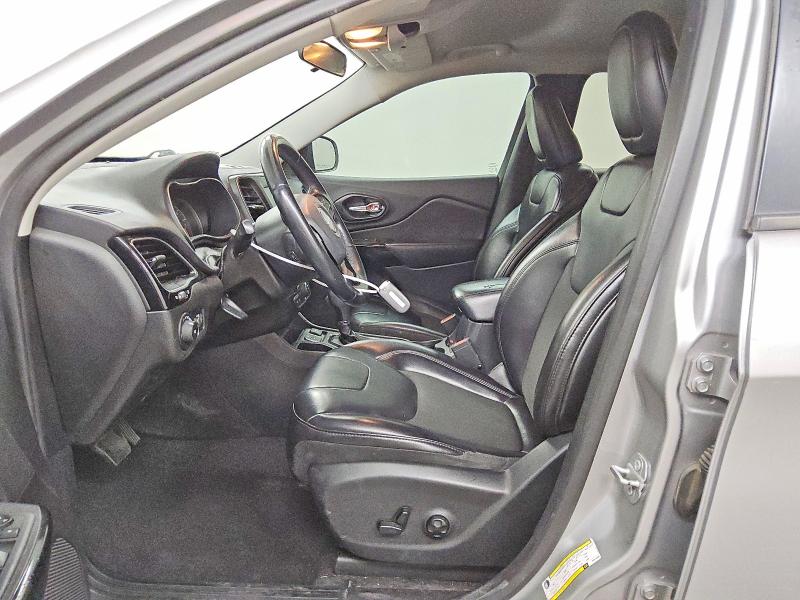 59085506 :رقم المزاد ، 1C4PJLLB7KD376488 vin ، 2019 Jeep Cherokee مزاد بيع