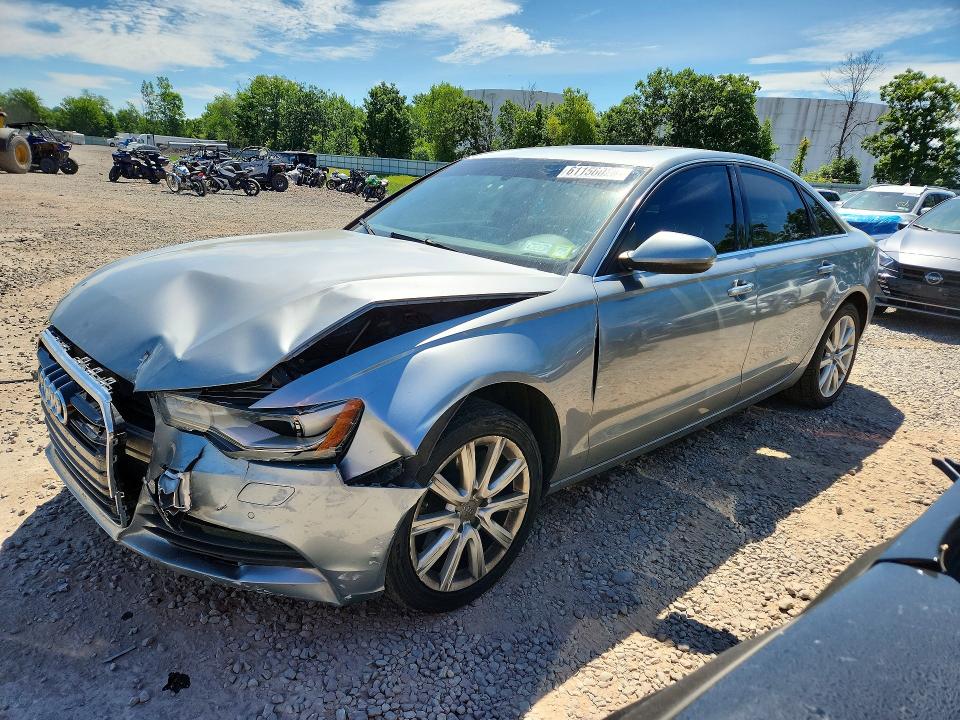 61156026 :رقم المزاد ، WAUGFAFC1FN016740 vin ، 2015 Audi A6 مزاد بيع