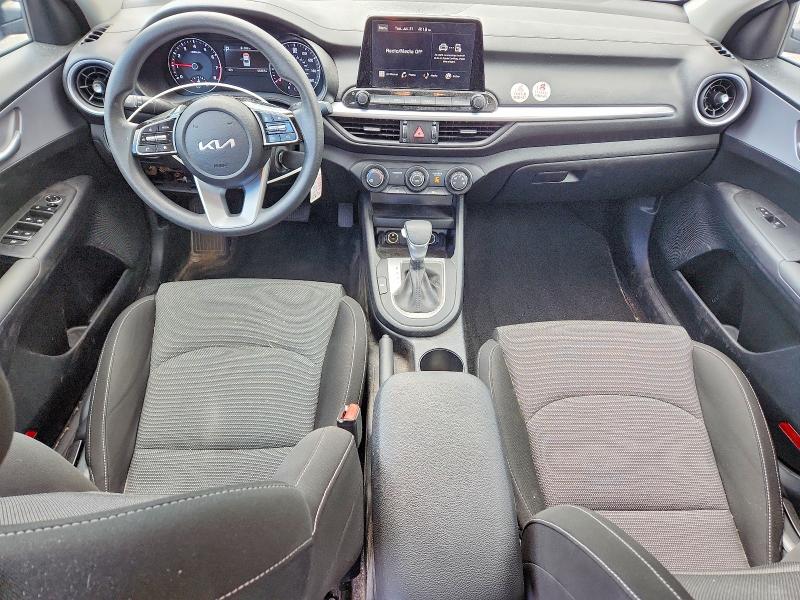 61565346 :رقم المزاد ، 3KPF24AD3PE526086 vin ، 2023 Kia Forte مزاد بيع