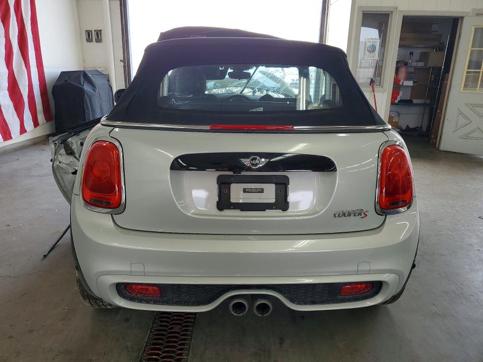 Продаж на аукціоні авто 2018 Mini Cooper, vin: WMWWG9C55J3E38448, номер лоту: 62347216