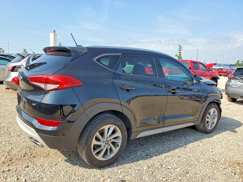 62016016 :رقم المزاد ، KM8J33A2XHU283049 vin ، 2017 Hyundai Tucson مزاد بيع