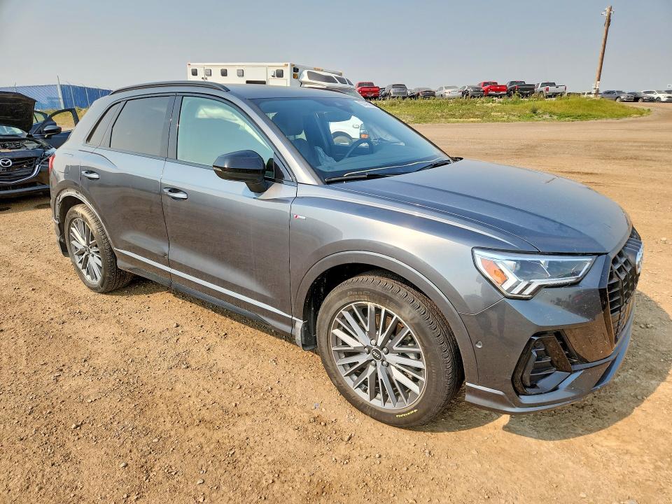 Продажа на аукционе авто 2021 Audi Q3, vin: WA1FECF38M1050217, номер лота: 63436866