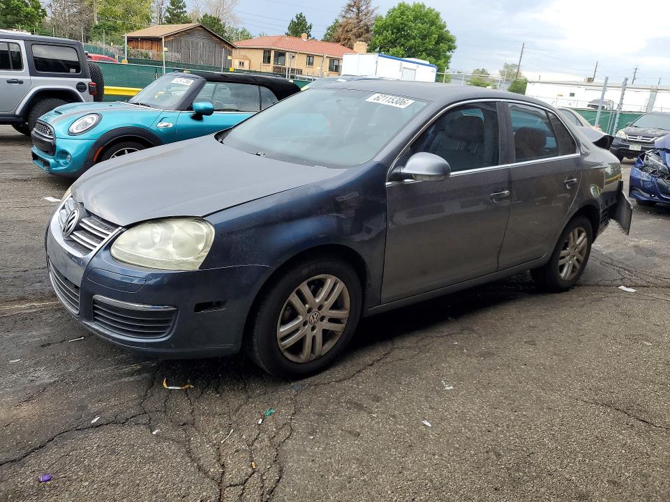 62115306 :رقم المزاد ، 3VWEF71K27M076630 vin ، 2007 Volkswagen Jetta مزاد بيع