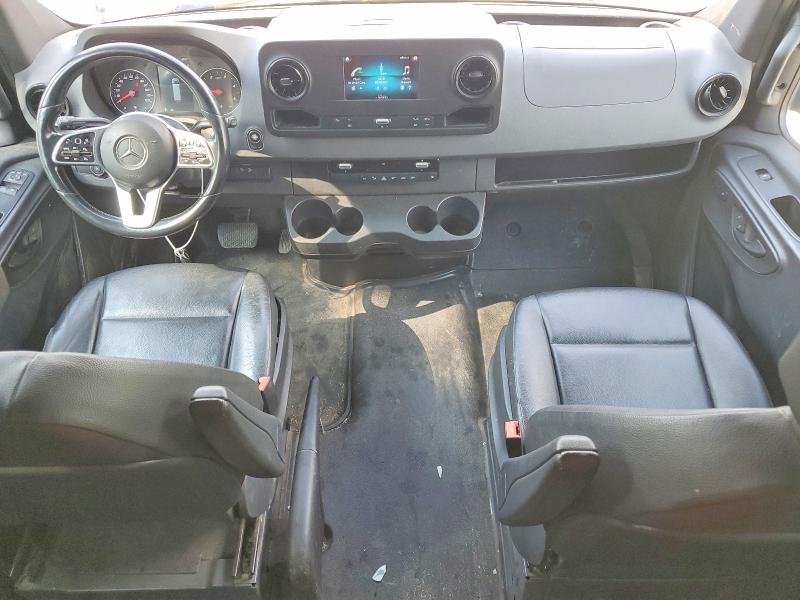 41635066 :رقم المزاد ، W1W4EBVY2MT060111 vin ، 2021 Mercedes-benz Sprinter مزاد بيع