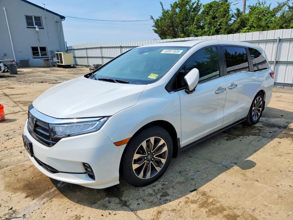 60801806 :رقم المزاد ، 5FNRL6H75NB027464 vin ، 2022 Honda Odyssey مزاد بيع