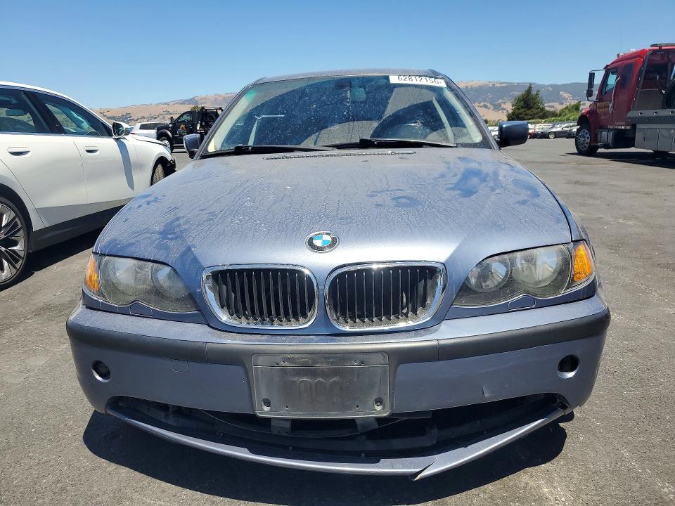 62812156 :رقم المزاد ، WBAEU33434PR07930 vin ، 2004 Bmw 325 مزاد بيع