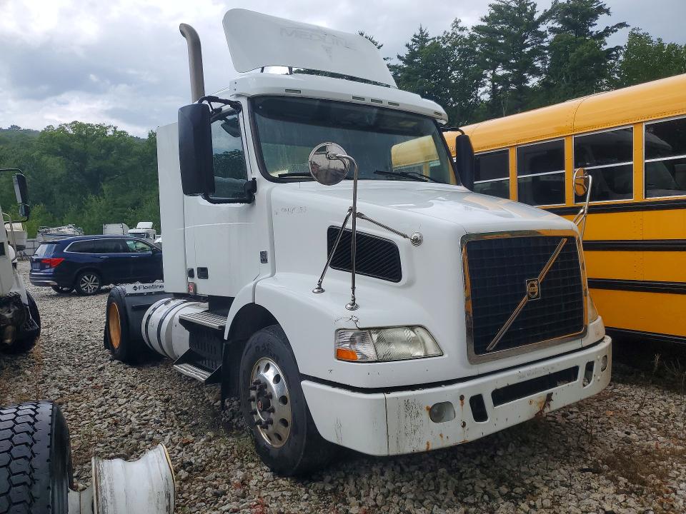 Aukcja sprzedaży 2014 Volvo Vn, vin: 4V4M19EG7EN170153, numer aukcji: 61046386