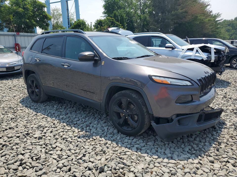 61780456 :رقم المزاد ، 1C4PJLCXXJD527852 vin ، 2018 Jeep Cherokee مزاد بيع