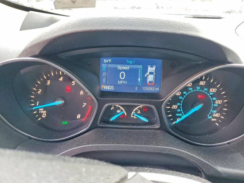 61742066 :رقم المزاد ، 1FMCU0F77FUA48906 vin ، 2015 Ford Escape مزاد بيع