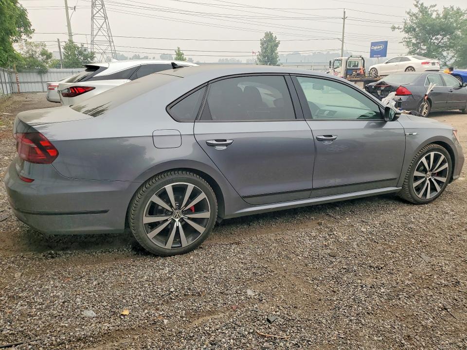 61223526 :رقم المزاد ، 1VWJM7A3XJC034714 vin ، 2018 Volkswagen Passat مزاد بيع