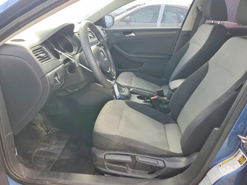 58205686 :رقم المزاد ، 3VW2B7AJ9HM267484 vin ، 2017 Volkswagen Jetta مزاد بيع