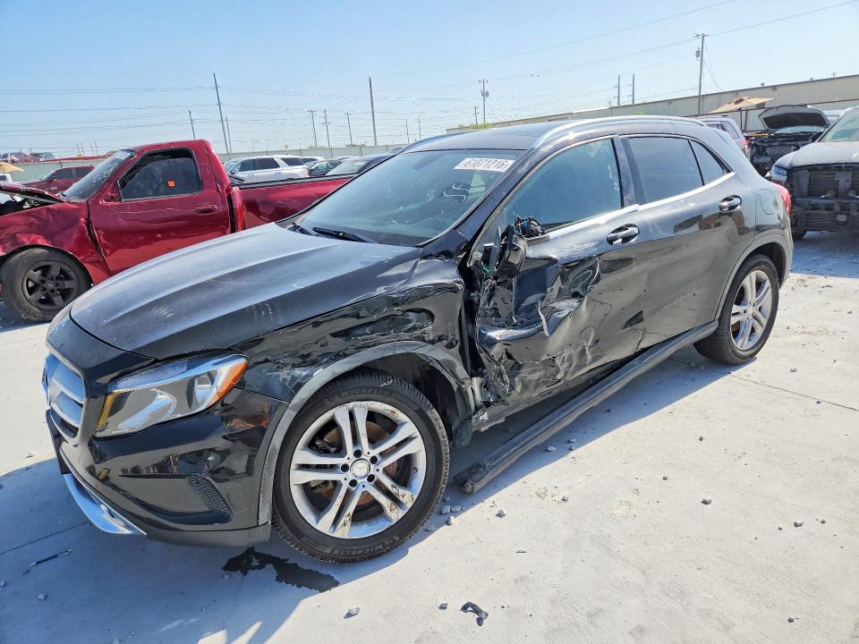 Продаж на аукціоні авто 2015 Mercedes-benz Gla, vin: WDCTG4EB0FJ116273, номер лоту: 61871216