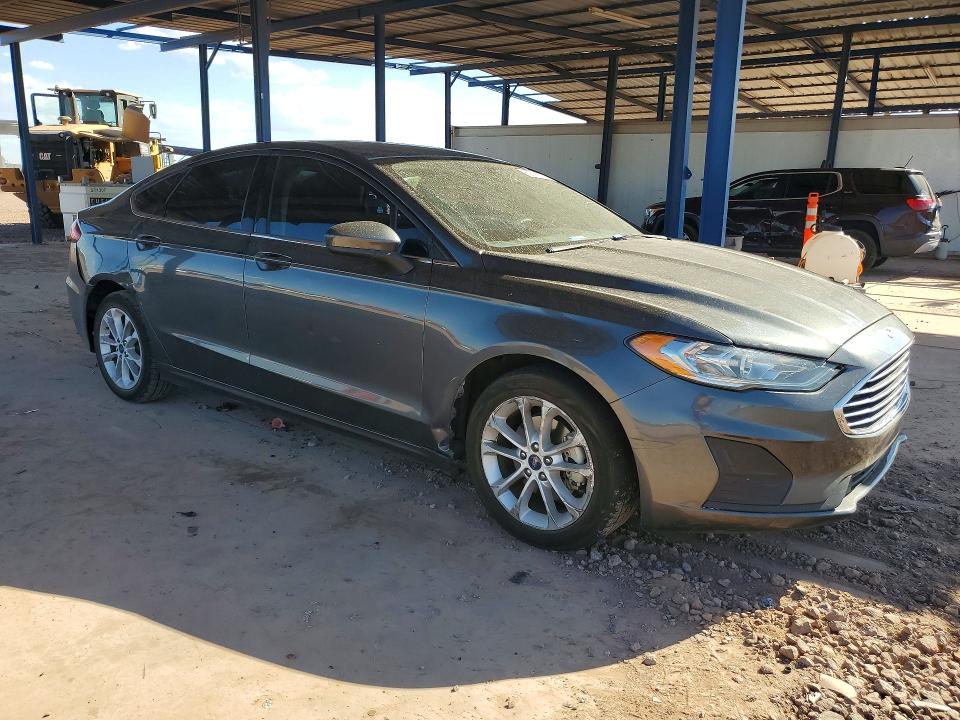 62886126 :رقم المزاد ، 3FA6P0LU0LR255469 vin ، 2020 Ford Fusion مزاد بيع