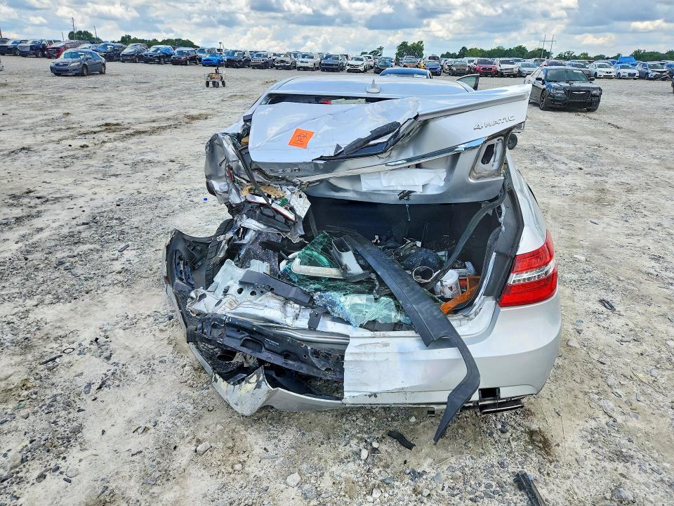 61083796 :رقم المزاد ، WDDHF8JB0CA619525 vin ، 2012 Mercedes-benz E مزاد بيع