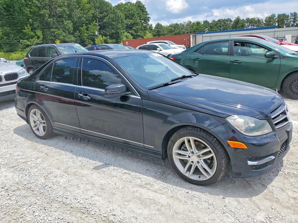 2014 Mercedes-benz C მანქანა იყიდება აუქციონზე, vin: WDDGF4HB8EG213907, აუქციონის ნომერი: 60502606
