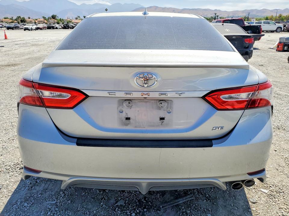 60073426 :رقم المزاد ، 4T1B11HK9KU247977 vin ، 2019 Toyota Camry مزاد بيع