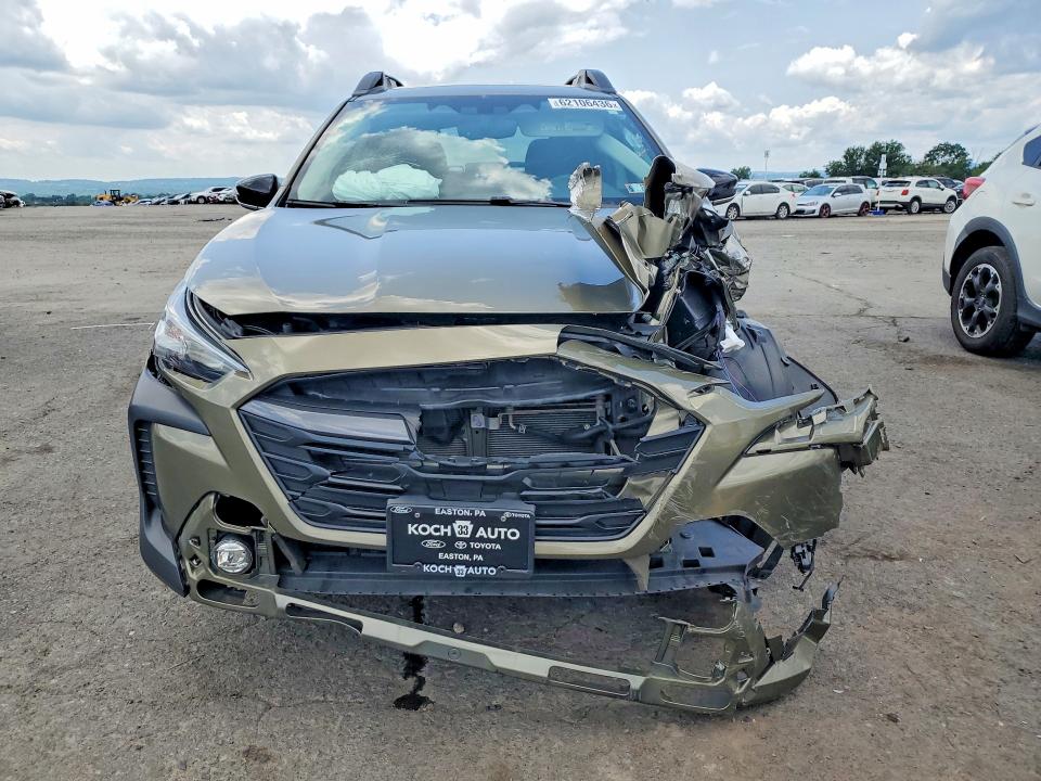 62106436 :رقم المزاد ، 4S4BTGND5P3204768 vin ، 2023 Subaru Outback مزاد بيع