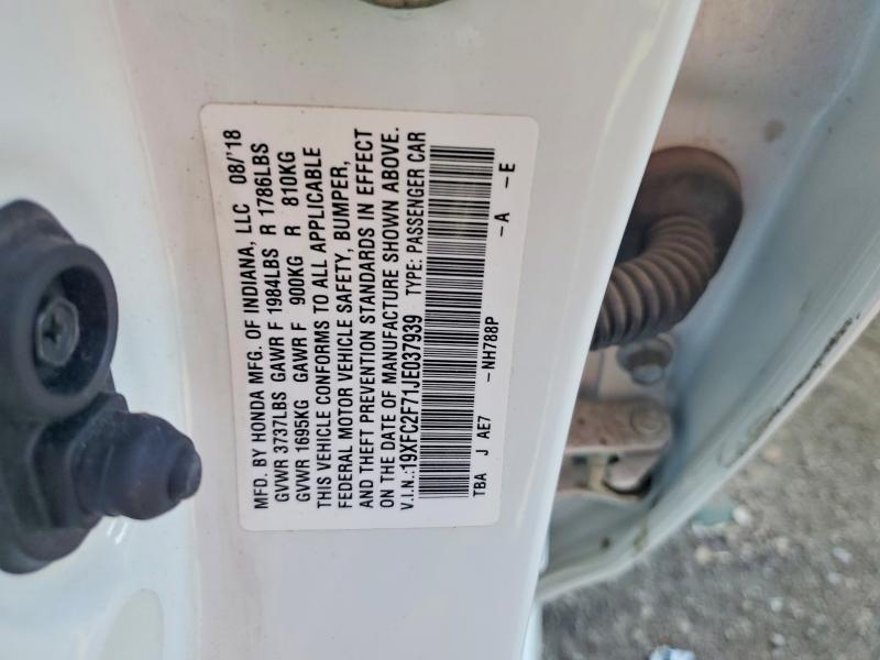 60951326 :رقم المزاد ، 19XFC2F71JE037939 vin ، 2018 Honda Civic مزاد بيع