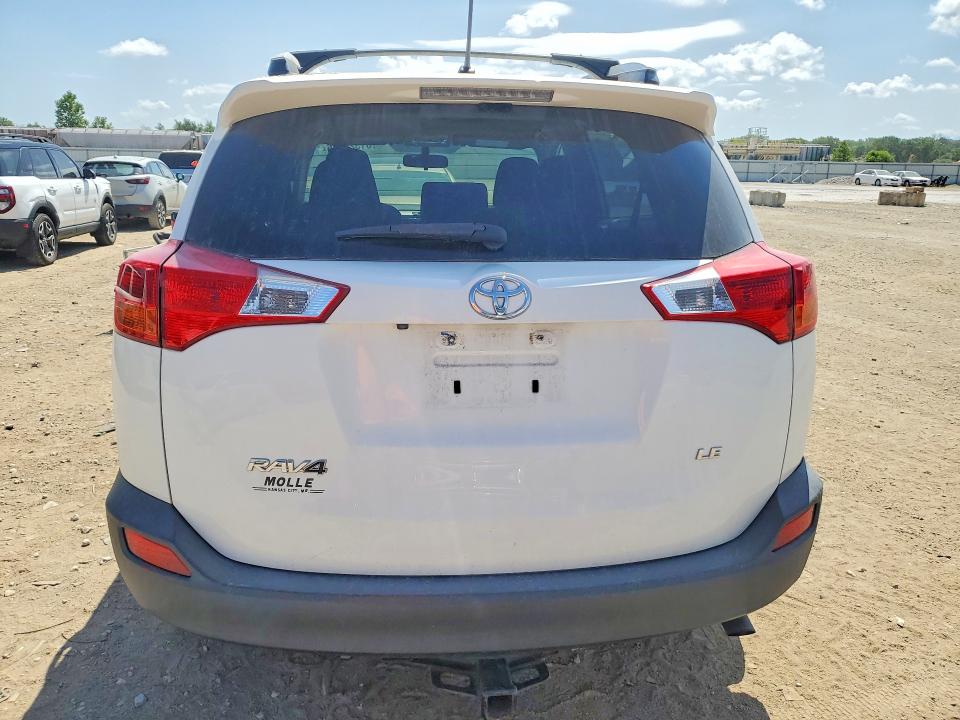 2015 Toyota Rav4 მანქანა იყიდება აუქციონზე, vin: JTMZFREV0FJ058207, აუქციონის ნომერი: 61326136