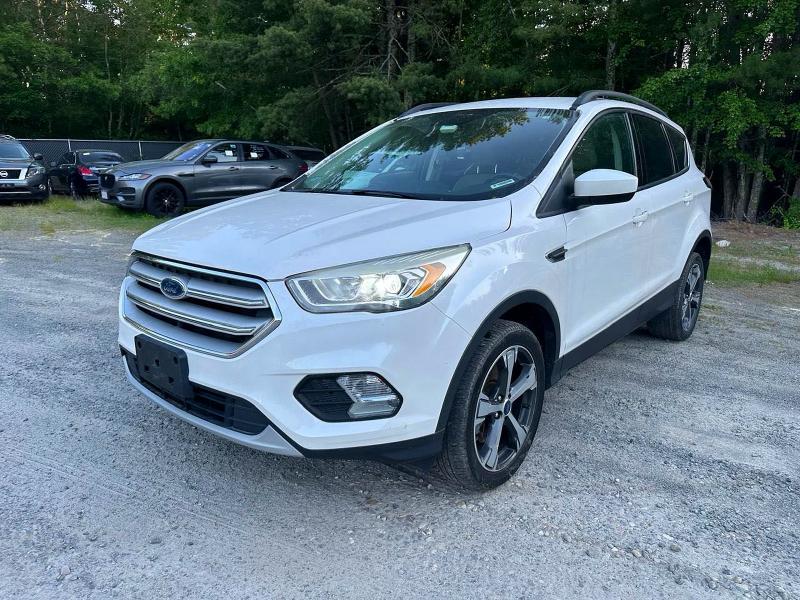 62356576 :رقم المزاد ، 1FMCU9HD0JUA68382 vin ، 2018 Ford Escape مزاد بيع