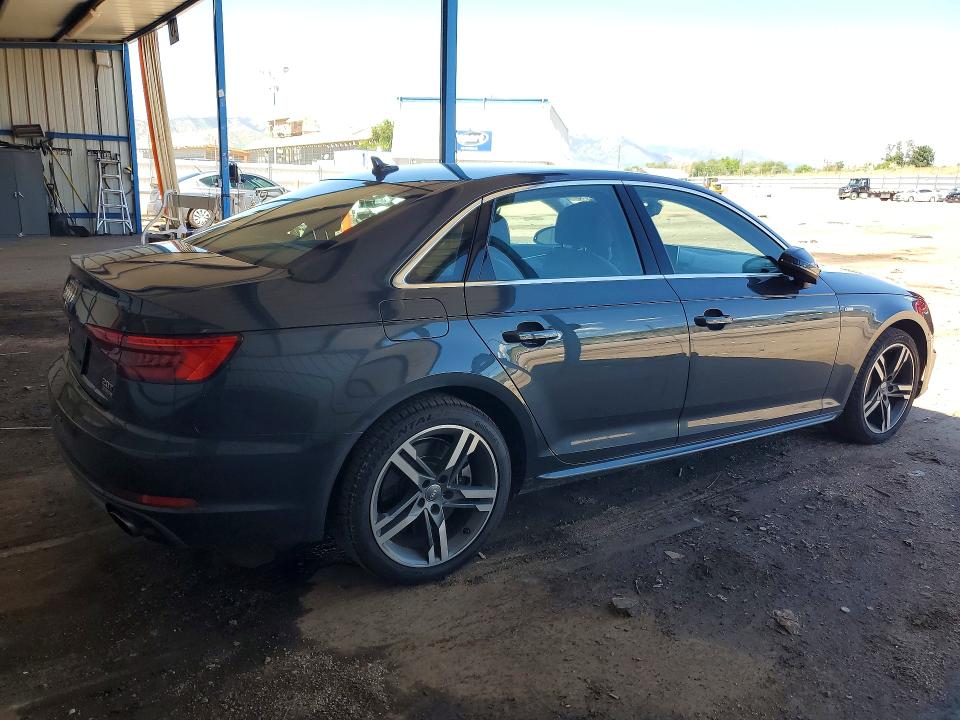 61865186 :رقم المزاد ، WAUENAF42HN013870 vin ، 2017 Audi A4 مزاد بيع