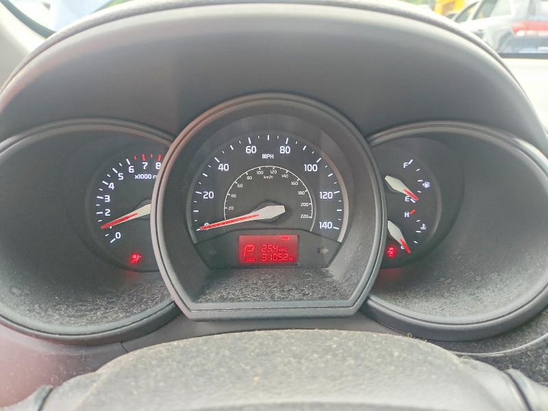 59609086 :رقم المزاد ، KNADN4A33H6007999 vin ، 2017 Kia Rio مزاد بيع