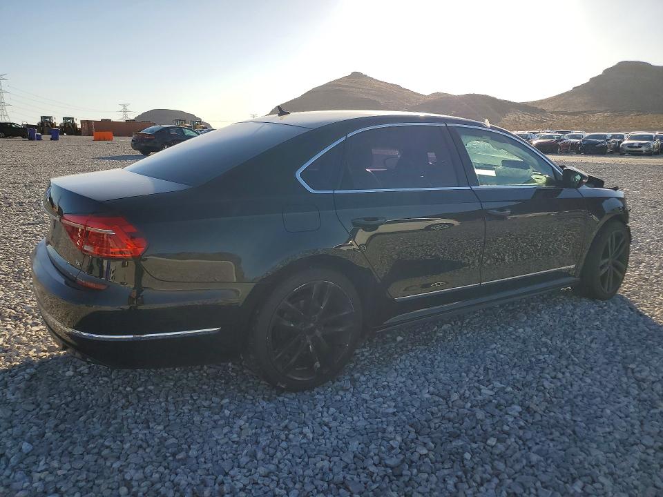 63706576 :رقم المزاد ، 1VWAT7A33GC068358 vin ، 2016 Volkswagen Passat مزاد بيع