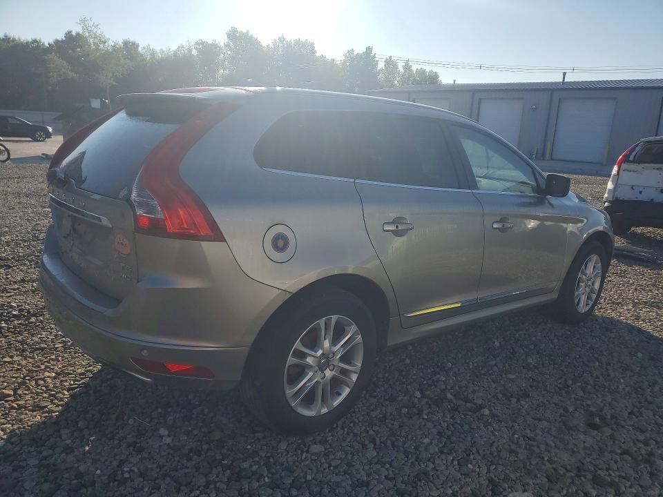 Продажа на аукционе авто 2016 Volvo Xc60, vin: YV4612RM6G2824640, номер лота: 62417436