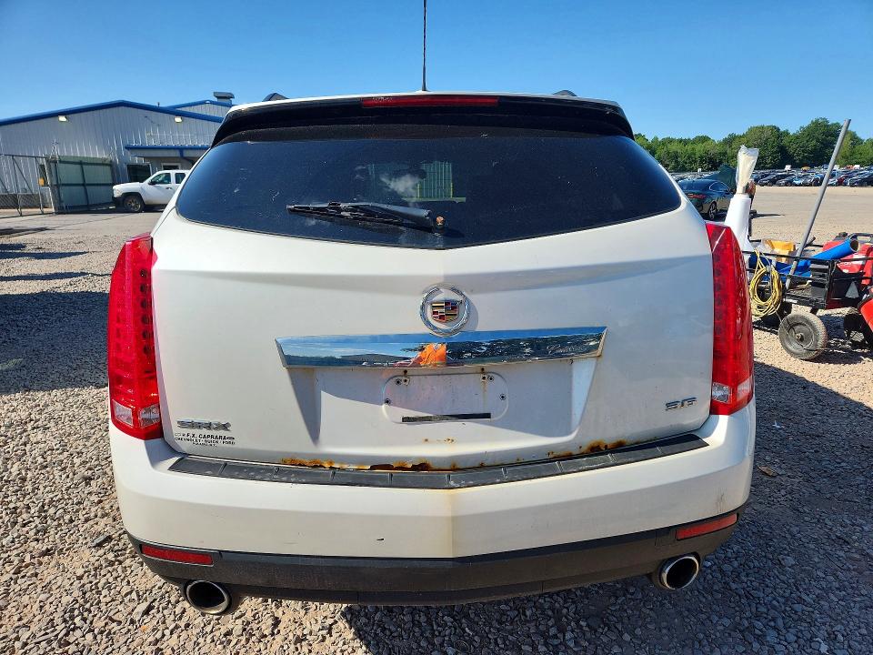 2015 Cadillac Srx მანქანა იყიდება აუქციონზე, vin: 3GYFNAE35FS544378, აუქციონის ნომერი: 61842646