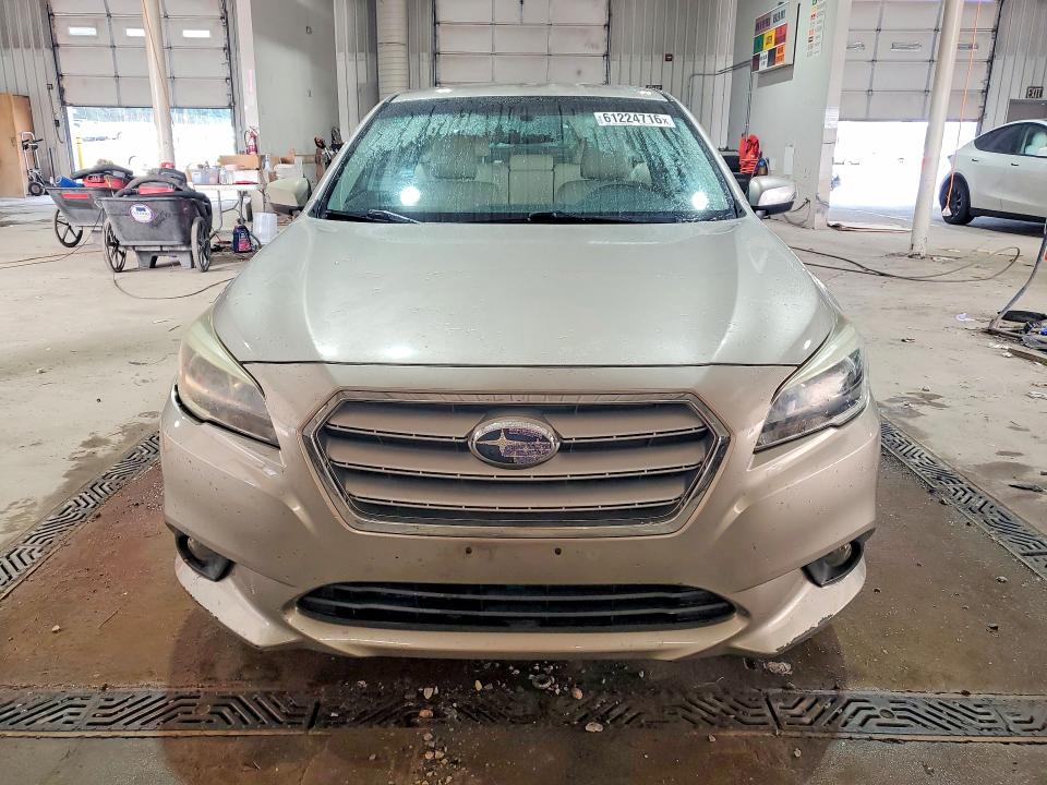 61224716 :رقم المزاد ، 4S3BNAJ65F3072466 vin ، 2015 Subaru Legacy مزاد بيع