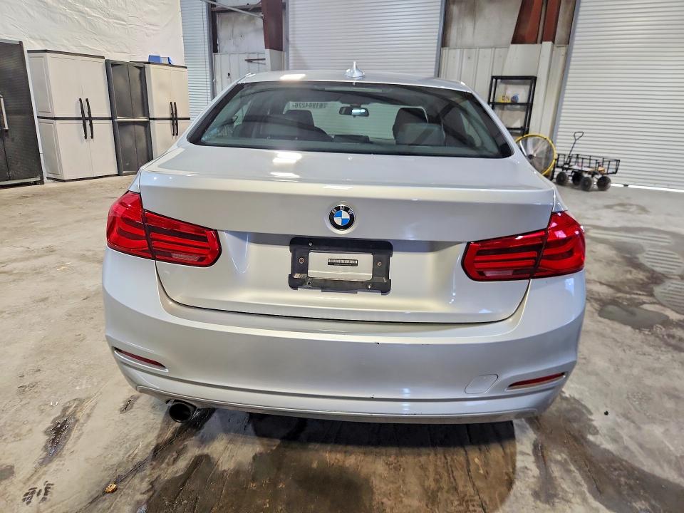 Aukcja sprzedaży 2016 Bmw 320, vin: WBA8E5G54GNT93398, numer aukcji: 61984226
