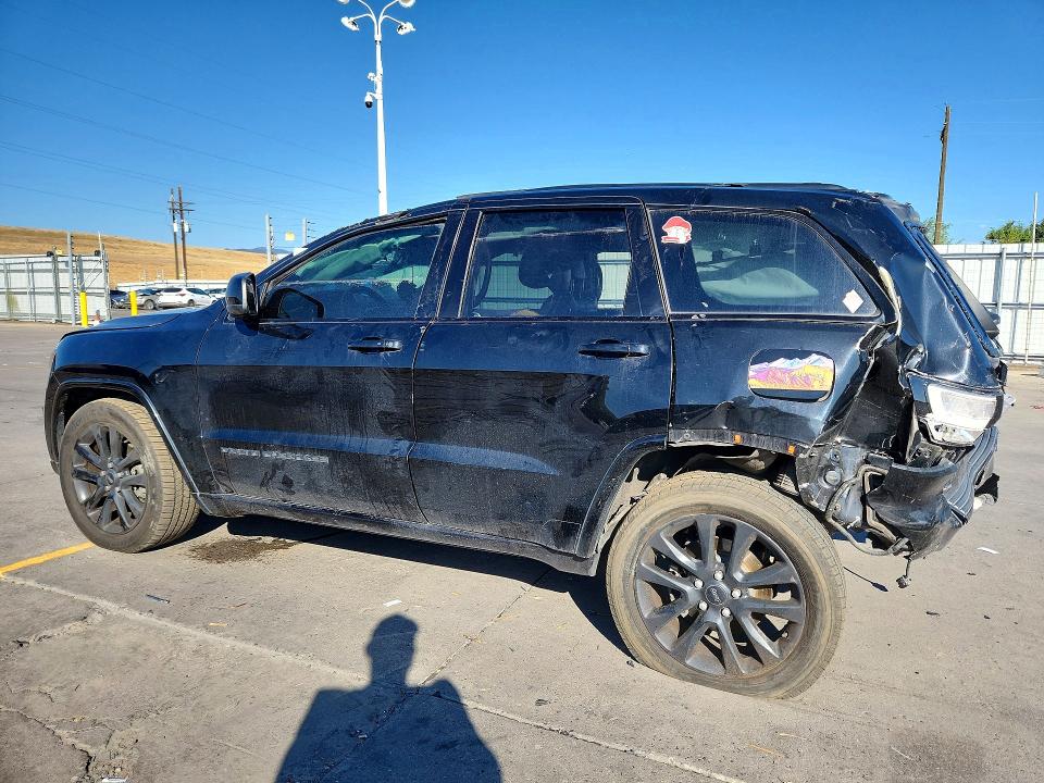 62285086 :رقم المزاد ، 1C4RJFAGXJC332756 vin ، 2018 Jeep Grand Cherokee مزاد بيع