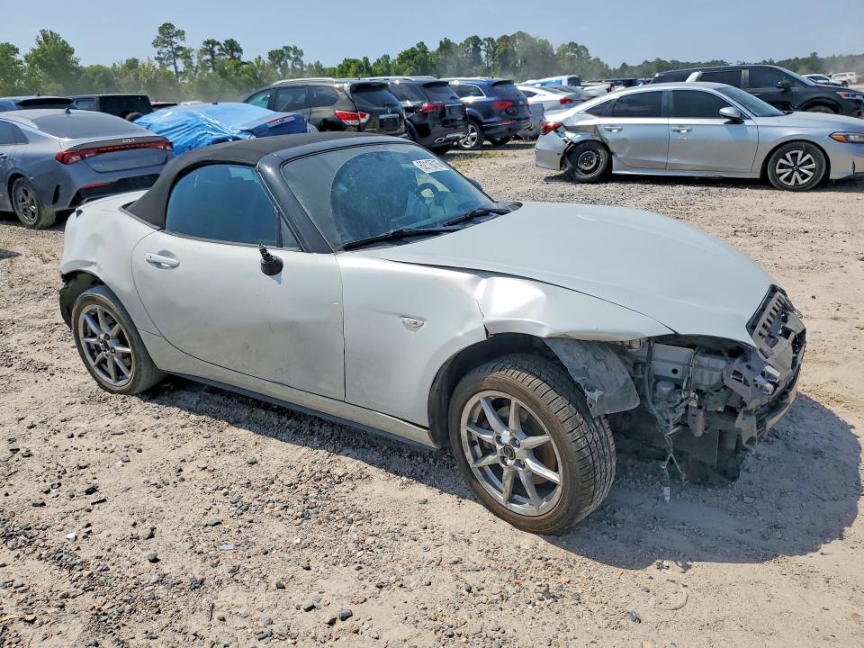 62116716 :رقم المزاد ، JM1NDAB73H0120820 vin ، 2017 Mazda Mx-5 Miata مزاد بيع