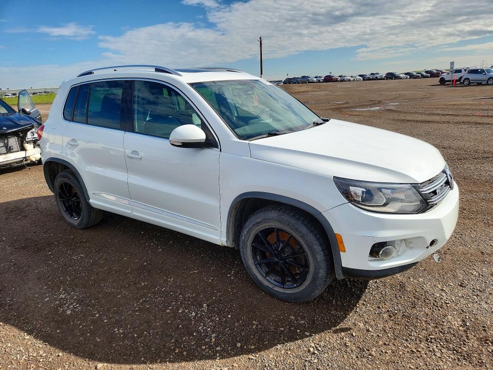 59698626 :رقم المزاد ، WVGJV7AX1GW500794 vin ، 2016 Volkswagen Tiguan مزاد بيع