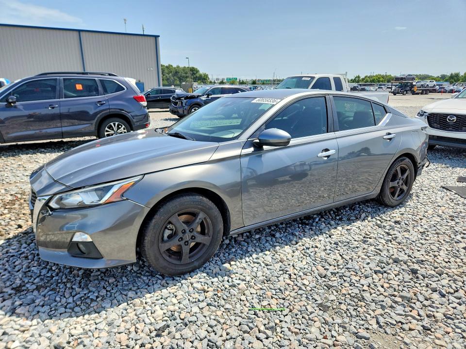 60659336 :رقم المزاد ، 1N4BL4BV6MN303623 vin ، 2021 Nissan Altima مزاد بيع
